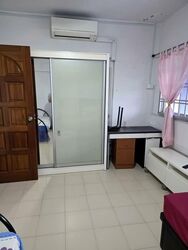 Blk 547 Jurong West Street 42 (Jurong West), HDB Executive #530064611